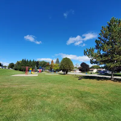 Playground, Simon Court Park