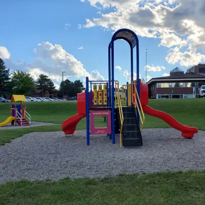 Playground, Simon Court Park